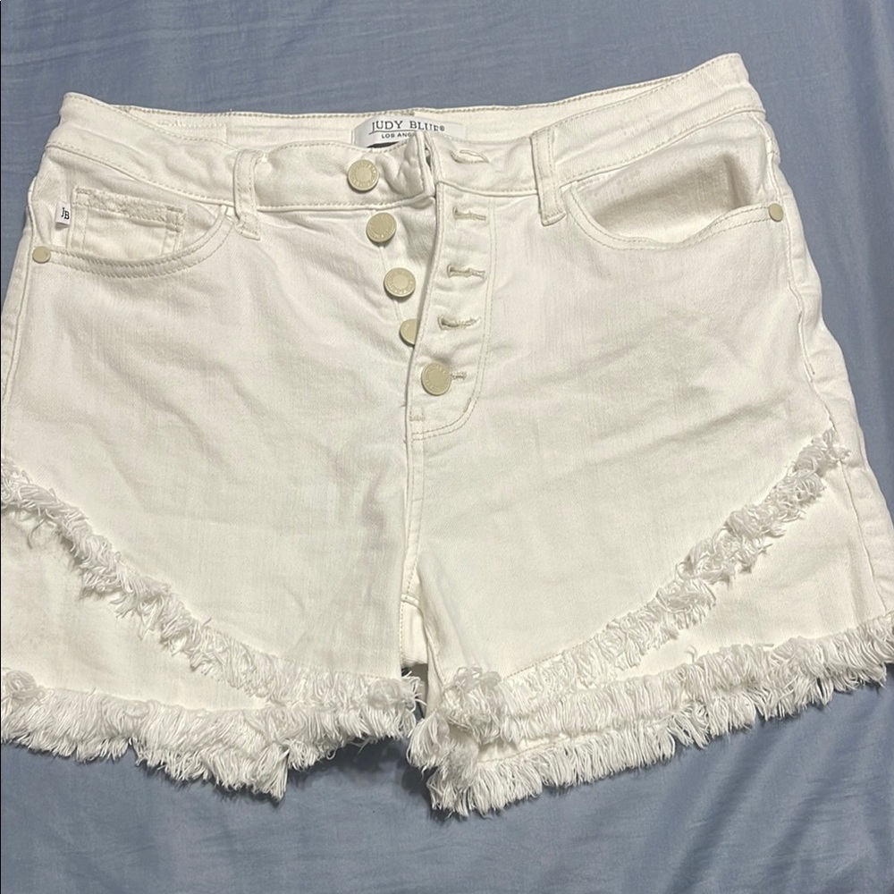 Judy Blue White Jean Shorts with Frayed Hem